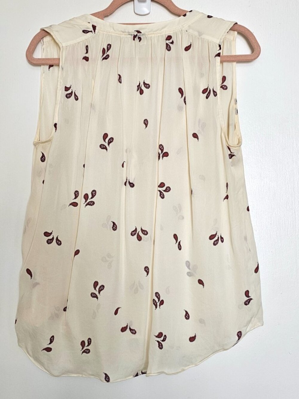 L’Agence 100% Silk Frayed Ruffle Sleeveless Blouse Top M Cream Ivory Paisley - Picture 2 of 9